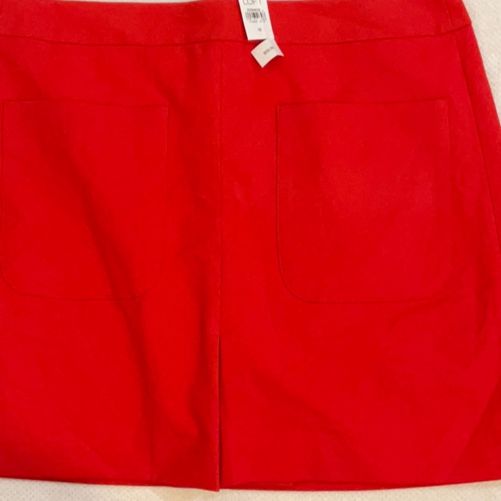 Retro vibe red mini skirt with 2 front pockets